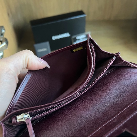 ✨RARE✨Chanel Burgundy Quilted Patent Leather Brilliant Wallet - FULL SET - Picture 11 of 14